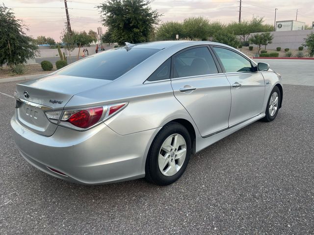2012 Hyundai Sonata - Image 5