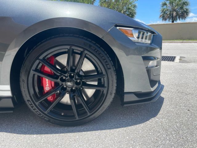 2020 Ford Mustang - Image 9