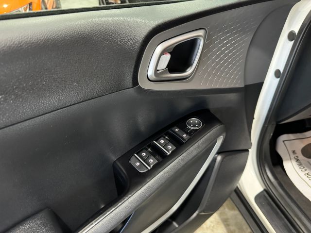 2021 Kia Soul - Image 66