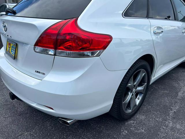 2012 Toyota Venza Limited Wagon 4d - Image 12