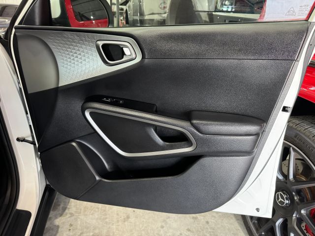 2021 Kia Soul - Image 73