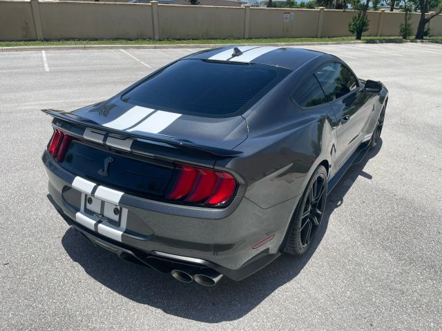 2020 Ford Mustang - Image 16
