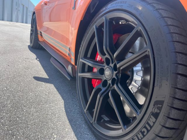 2020 Ford Mustang - Image 5