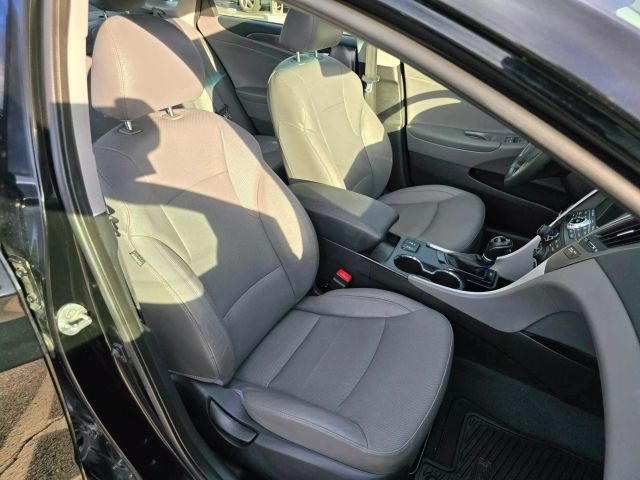 2012 Hyundai Sonata Hybrid Sedan 4d - Image 16
