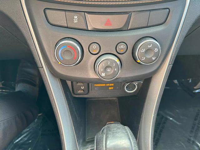 2017 Chevrolet Trax Ls Sport Utility 4d - Image 19