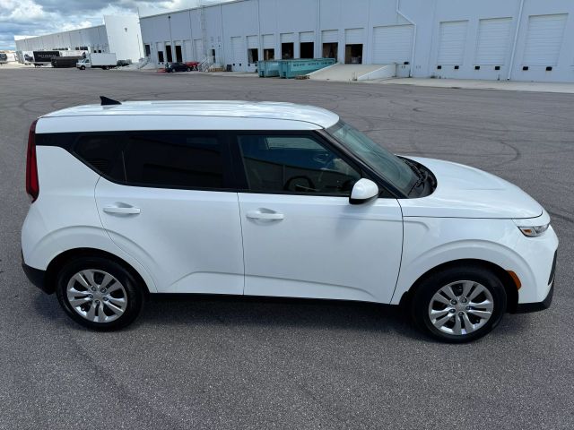 2021 Kia Soul - Image 7