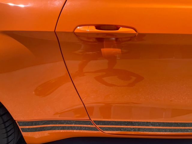 2020 Ford Mustang - Image 11