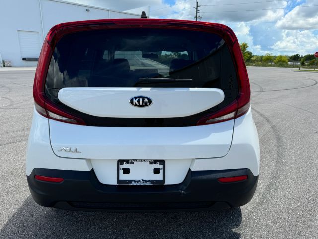 2021 Kia Soul - Image 18