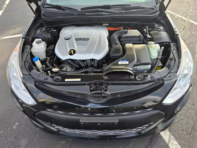 2012 Hyundai Sonata Hybrid Sedan 4d - Image 37