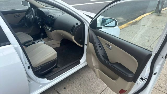 2008 HYUNDAI ELANTRA SEDAN 4-CYL, 2.0 LITER SE SEDAN 4D