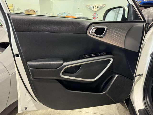 2021 Kia Soul - Image 65