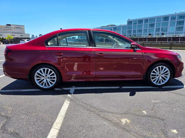 2016 Volkswagen Jetta 1.8t Sel Premium Sedan 4d - Image 9