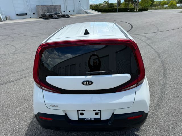 2021 Kia Soul - Image 19