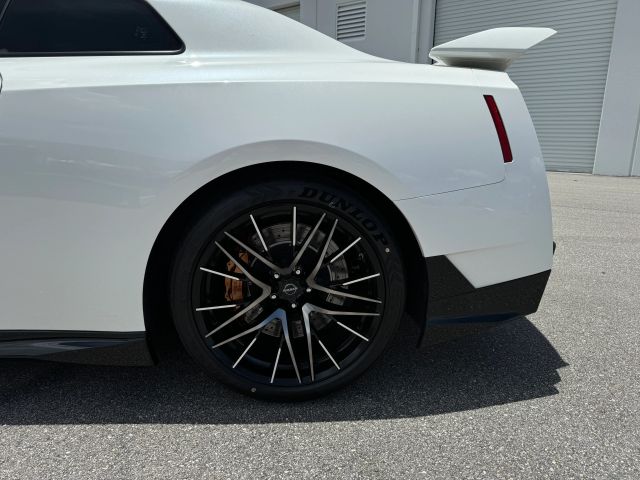 2024 Nissan Gt-r - Image 29
