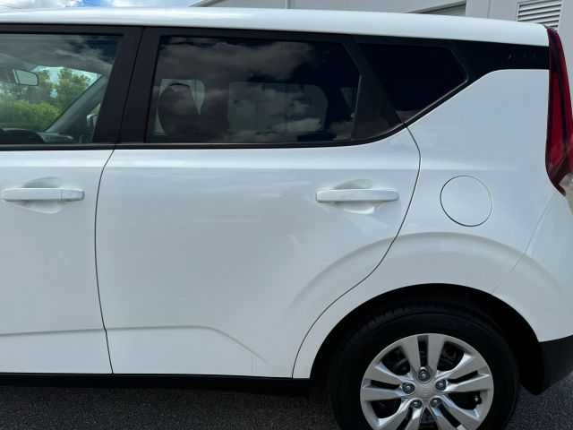 2021 Kia Soul - Image 31