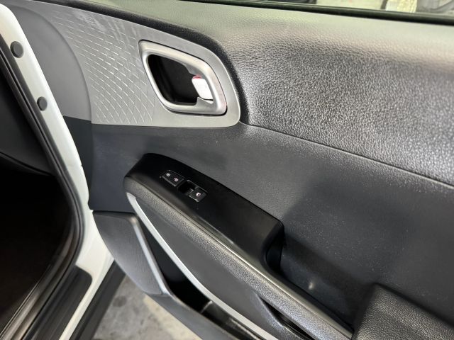 2021 Kia Soul - Image 74