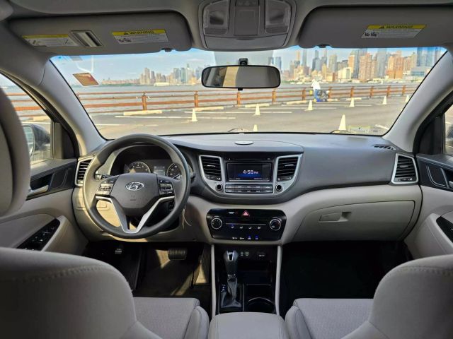2018 Hyundai Tucson Se Sport Utility 4d - Image 20