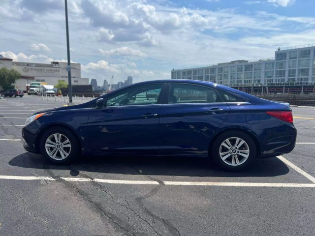 2013 Hyundai Sonata Gls Sedan 4d - Image 6