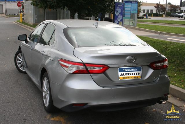 2019 Toyota Camry - Image 14