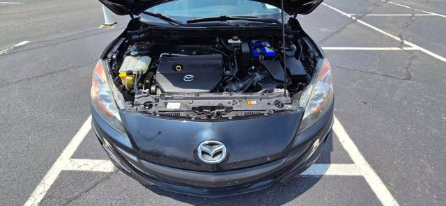 2011 Mazda Mazda3 I Touring Sedan 4d - Image 25