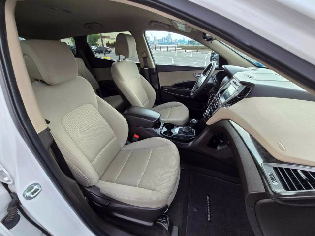 2017 Hyundai Santa Fe Sport Sport Utility 4d - Image 15