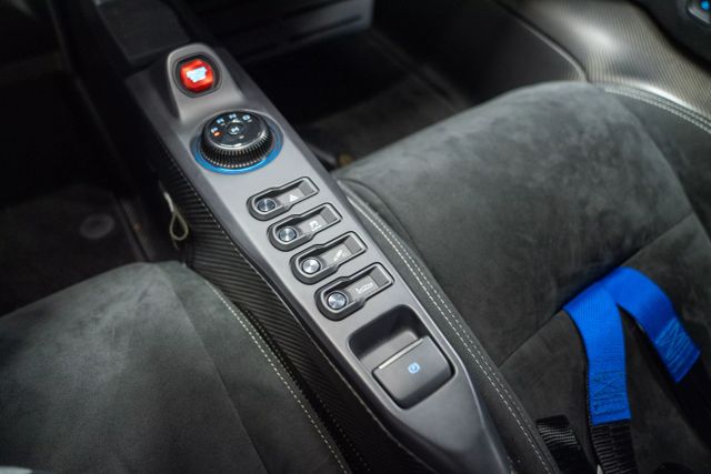 2020 Ford Gt Carbon Series - - - Image 32