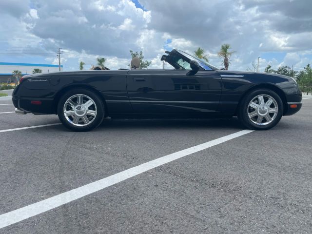2005 Ford Thunderbird - Image 73