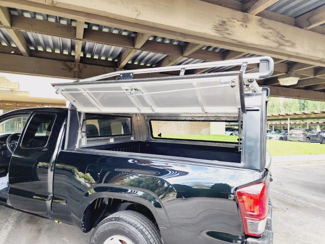 2019 Toyota Tacoma Access Cab - Image 18