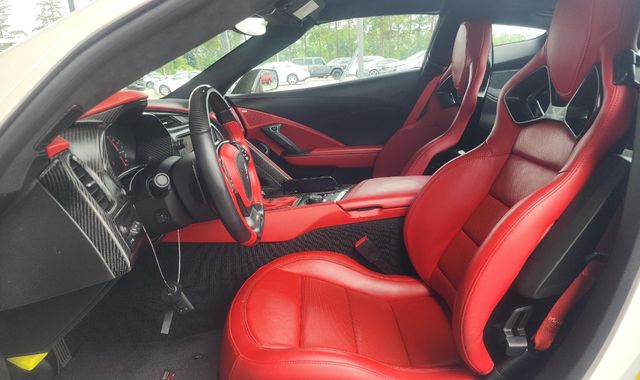 2015 Chevrolet Corvette - Image 7