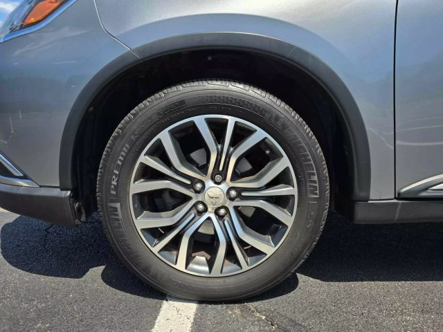 2016 Mitsubishi Outlander Sel Sport Utility 4d - Image 33
