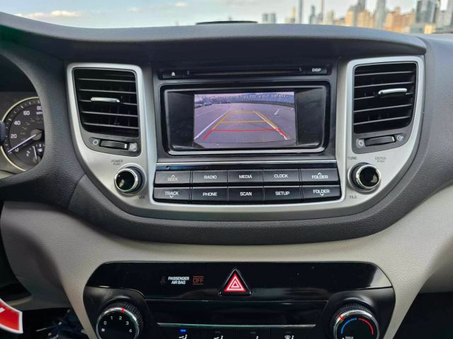 2018 Hyundai Tucson Se Sport Utility 4d - Image 23