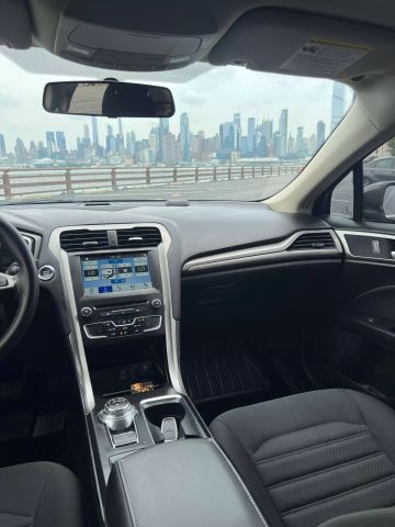 2018 Ford Fusion Se Hybrid Sedan 4d - Image 20