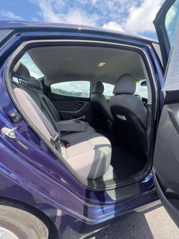 2013 Hyundai Elantra Gls Sedan 4d - Image 14