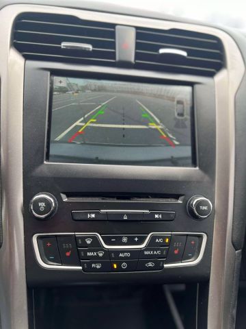 2018 Ford Fusion Se Hybrid Sedan 4d - Image 22