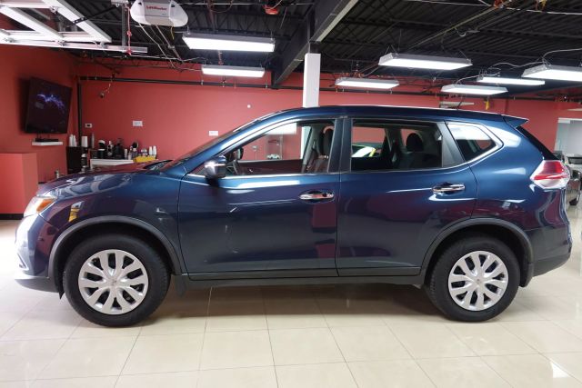 2015 Nissan Rogue - Image 3