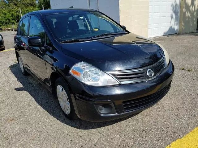 2011 Nissan Versa - Image 3