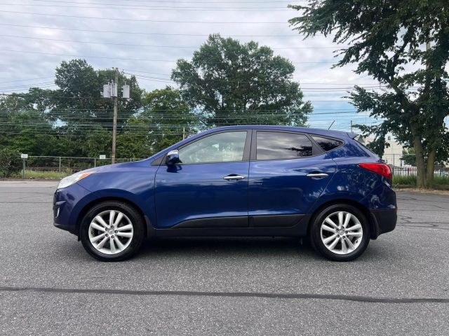 2011 Hyundai Tucson Limited Sport Utility 4d - Image 9