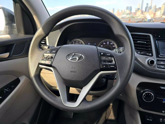 2018 Hyundai Tucson Se Sport Utility 4d - Image 31