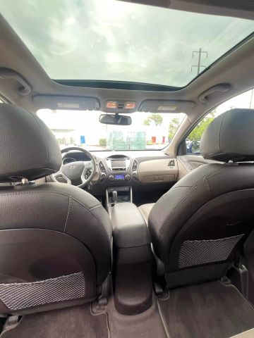 2011 Hyundai Tucson Limited Sport Utility 4d - Image 16