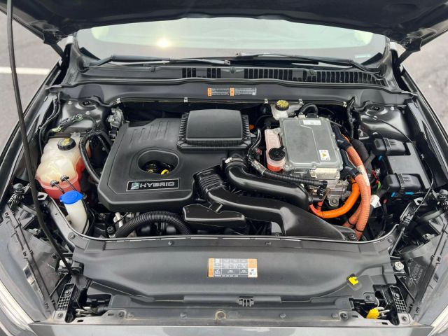 2018 Ford Fusion Se Hybrid Sedan 4d - Image 37