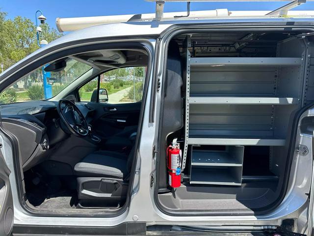 2019 Ford Transit Connect XLT photo 5