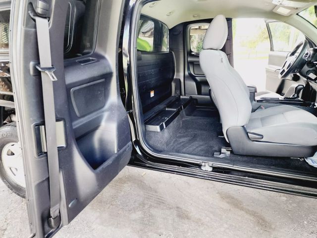 2019 Toyota Tacoma Access Cab - Image 41