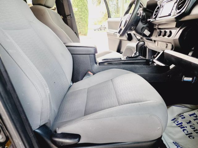 2019 Toyota Tacoma Access Cab - Image 38