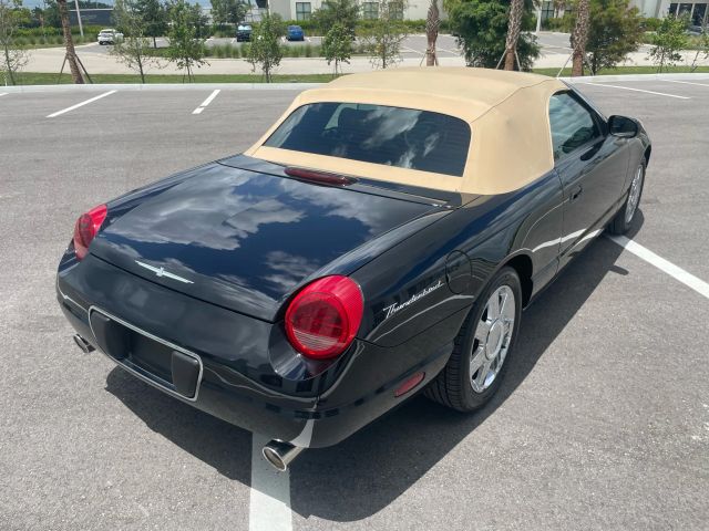 2005 Ford Thunderbird - Image 16