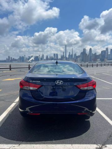 2013 Hyundai Elantra Gls Sedan 4d - Image 8