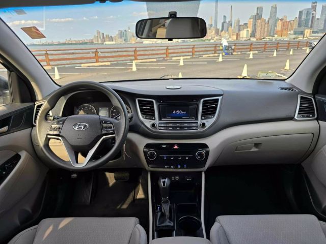 2018 Hyundai Tucson Se Sport Utility 4d - Image 34
