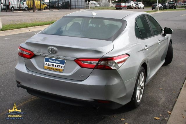 2019 Toyota Camry - Image 10