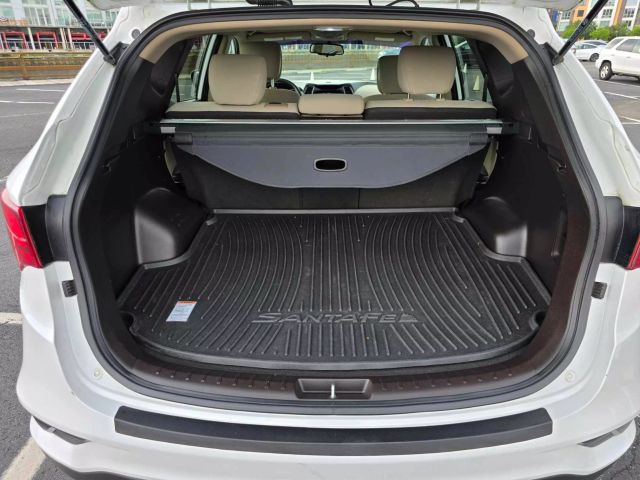 2017 Hyundai Santa Fe Sport Sport Utility 4d - Image 11