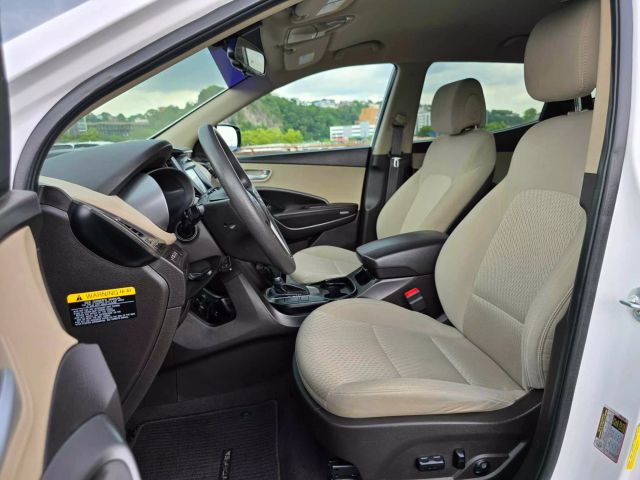 2017 Hyundai Santa Fe Sport Sport Utility 4d - Image 12