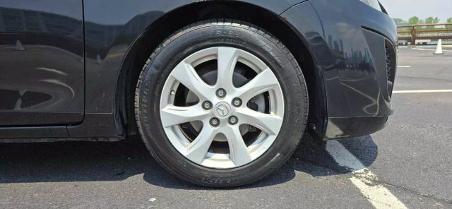 2011 Mazda Mazda3 I Touring Sedan 4d - Image 30